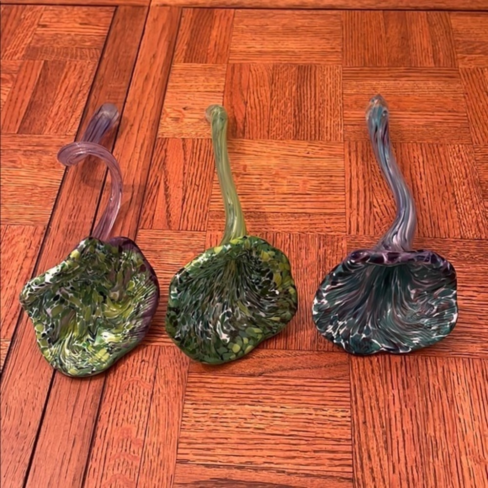 Hand blown glass flowers set of 3